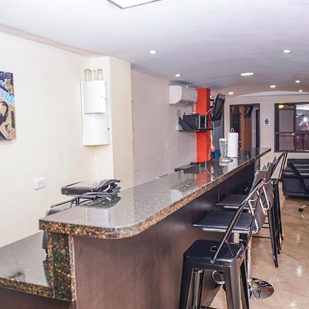 Calle 8 Suites Медельїн Екстер'єр фото