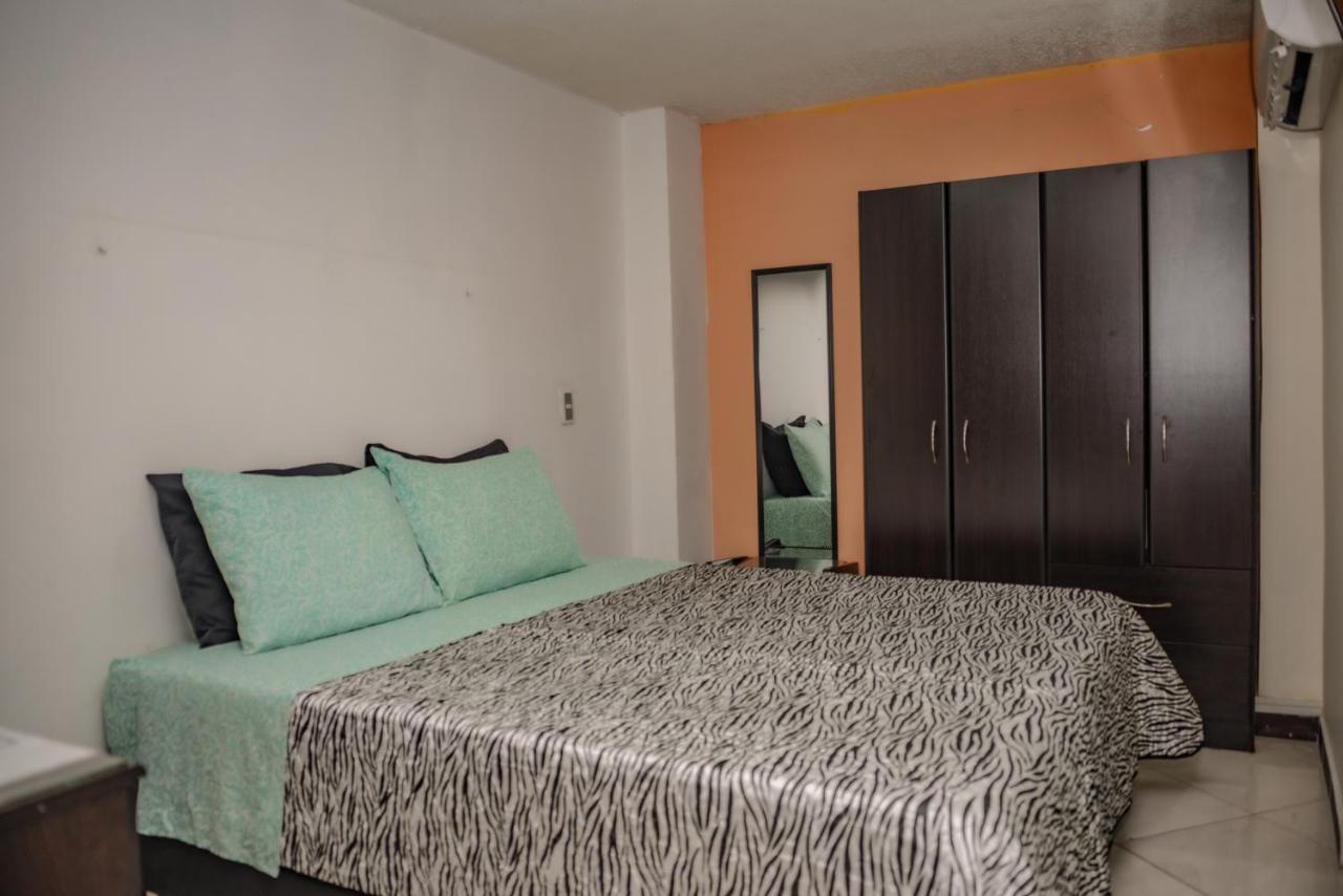 Calle 8 Suites Медельїн Екстер'єр фото