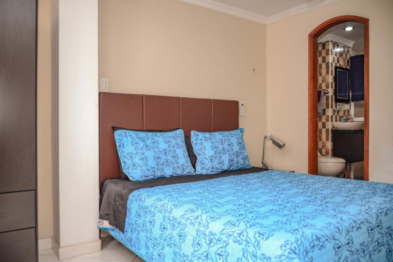 Calle 8 Suites Медельїн Екстер'єр фото