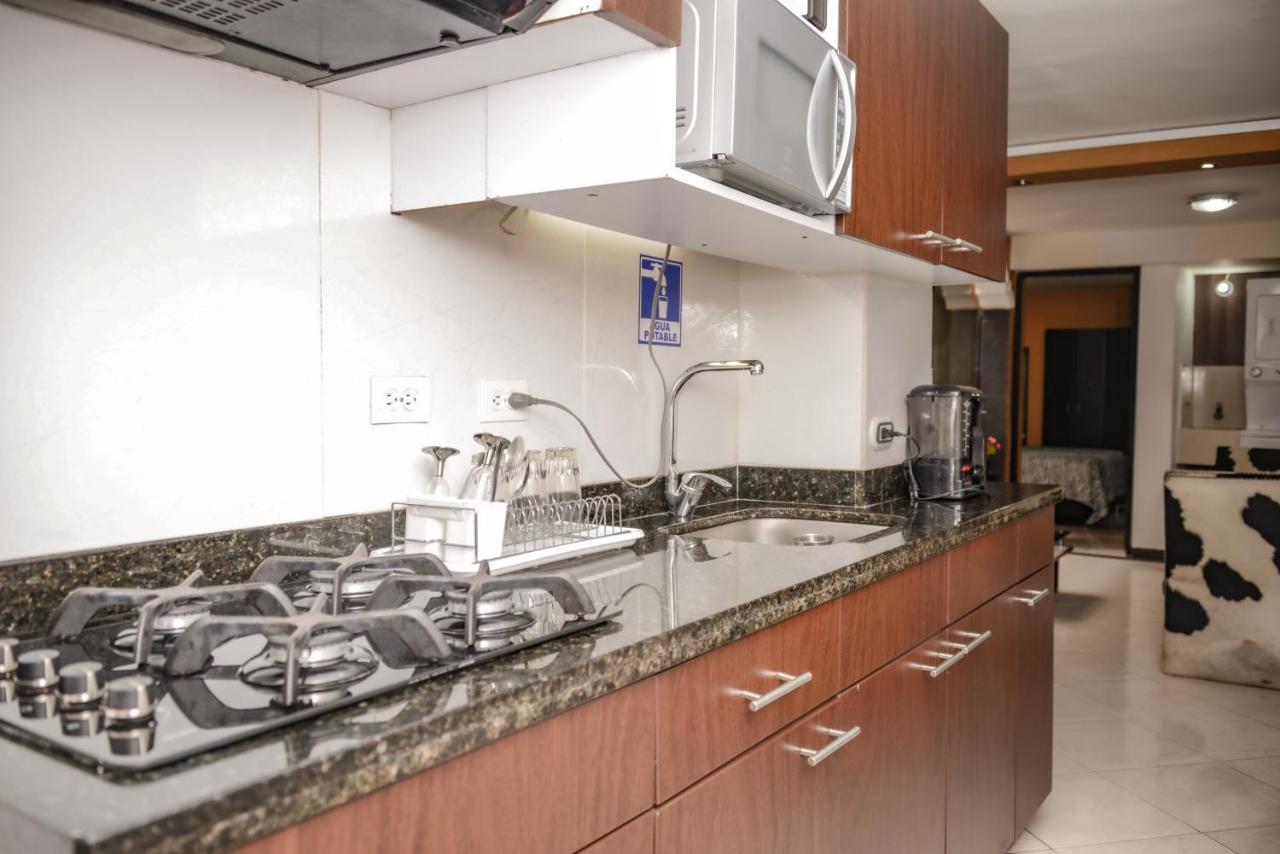Calle 8 Suites Медельїн Екстер'єр фото