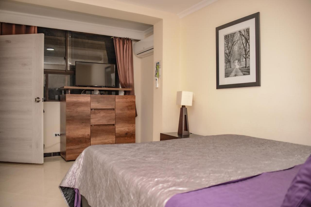 Calle 8 Suites Медельїн Екстер'єр фото