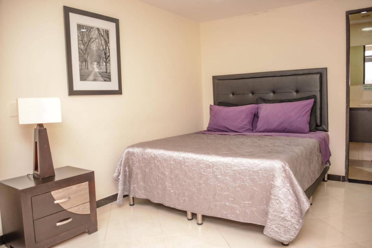 Calle 8 Suites Медельїн Екстер'єр фото
